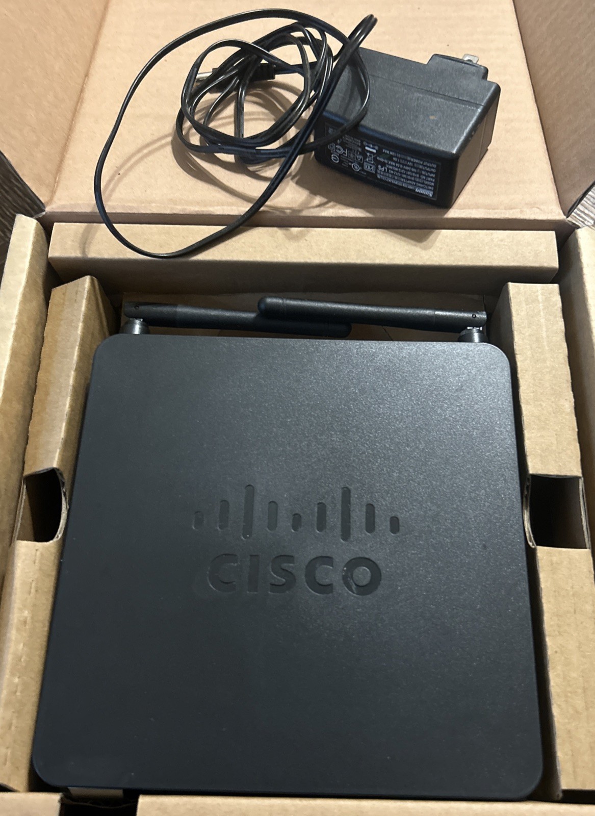Cisco RV180W Wireless-N Multifunction VPN Router w/ Power Supply Bundle