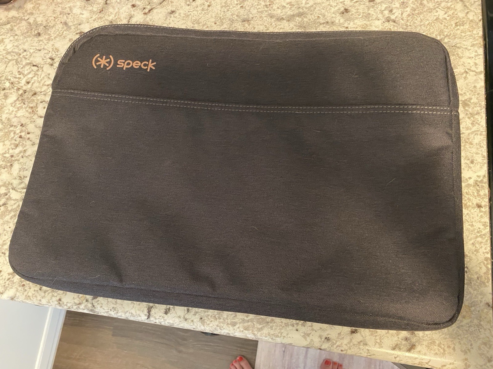 Speck Transfer Pro Pocket Protective Sleeve Universal 13"-14" Gray And Rose Gold