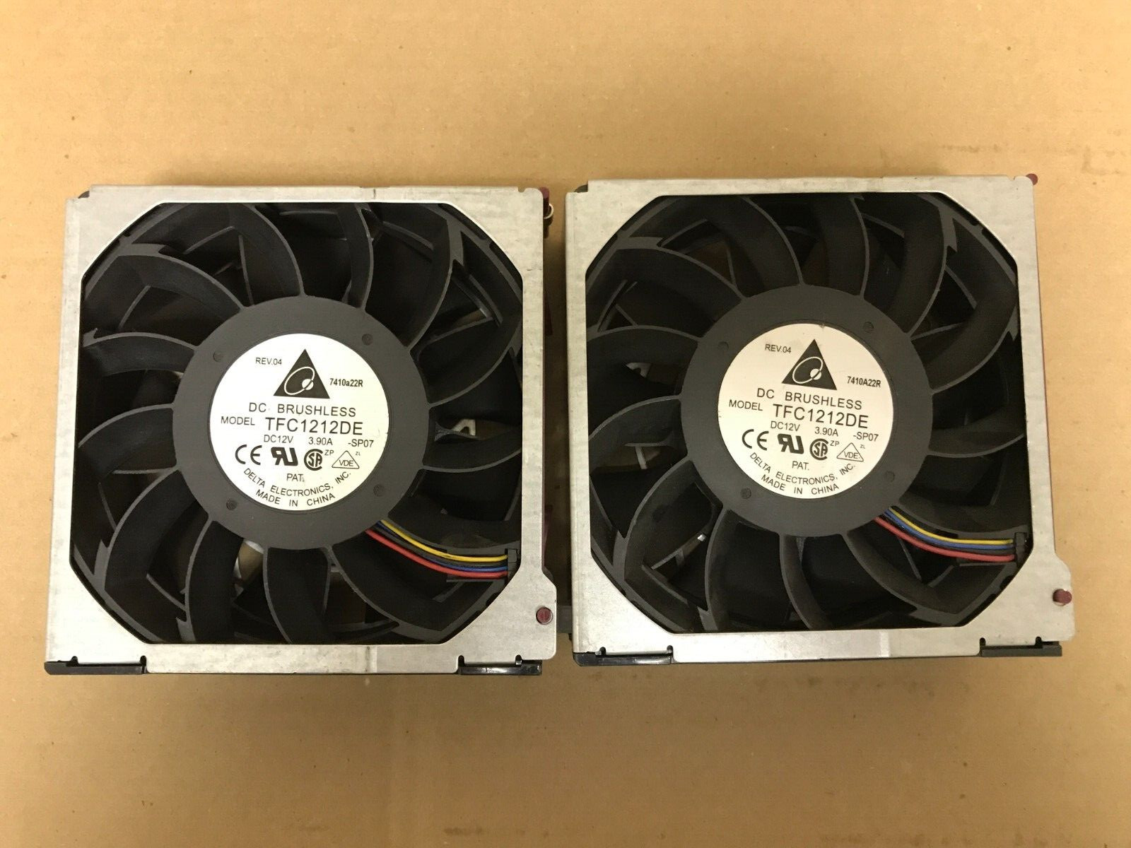 LOT OF 2 Delta Electronics TFC1212DE DC Brushless Fan (12VDC, 3.90A)