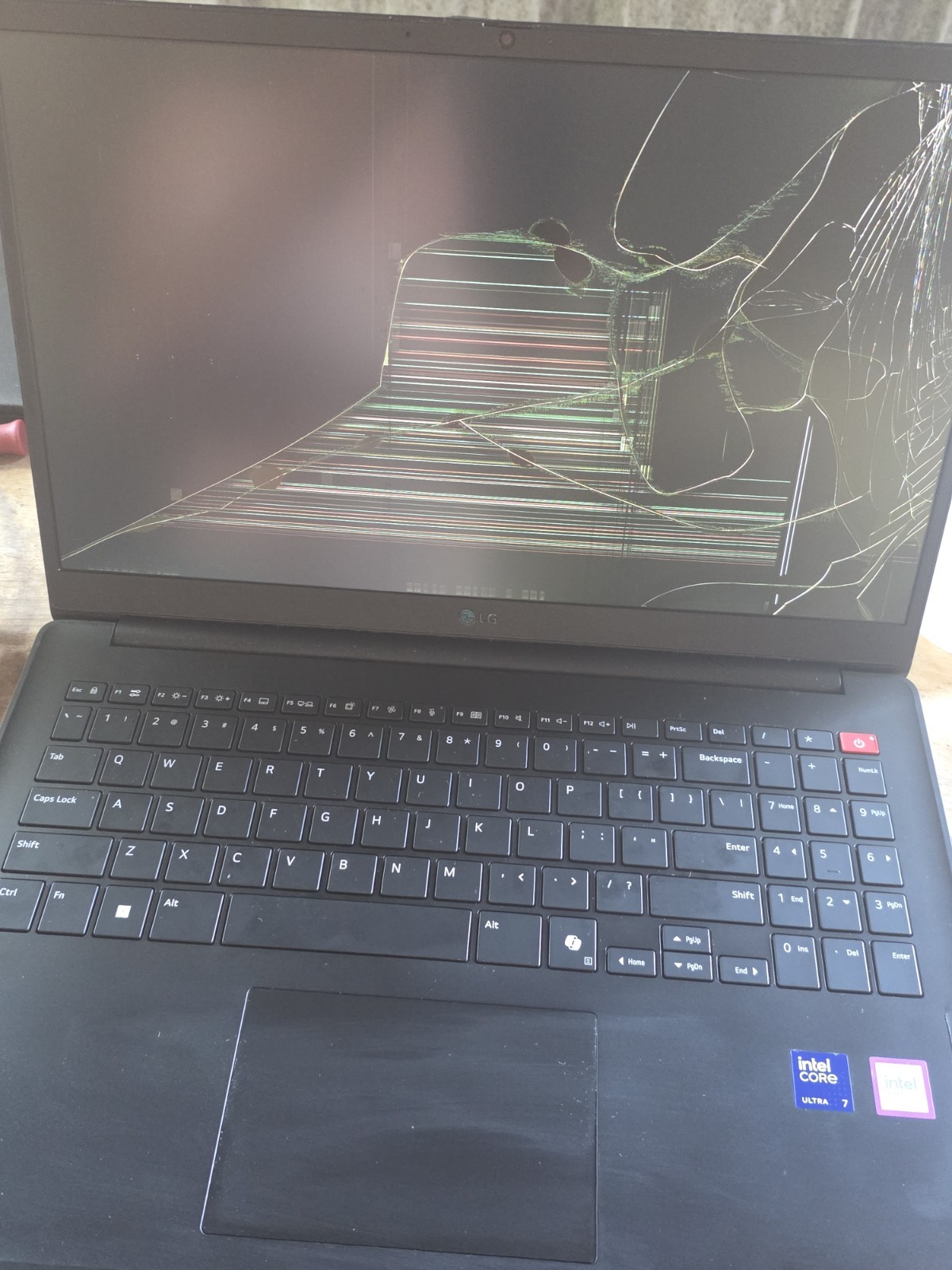 LG gram Book 15.6" Ultra 7 16GB RAM Laptop Notebook 15U55T-H.AAB4U1 Lcd