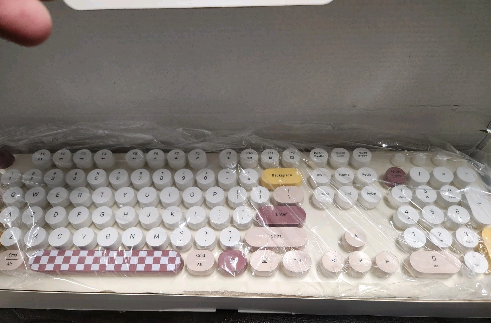 ZERO Wireless Keyboard and Mouse Set Retro Keys Fashion Design New Ivory Pink