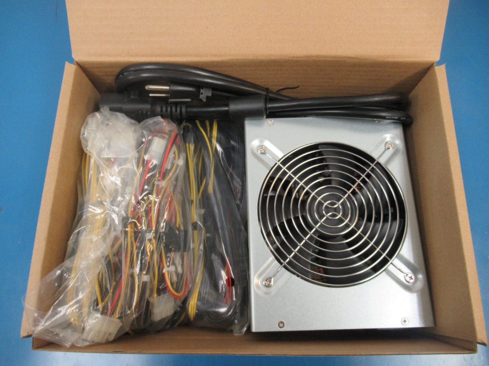 FSP 1200W 9PA12A902 Fully Modular Power Supply FSP1200-50AAG (New)