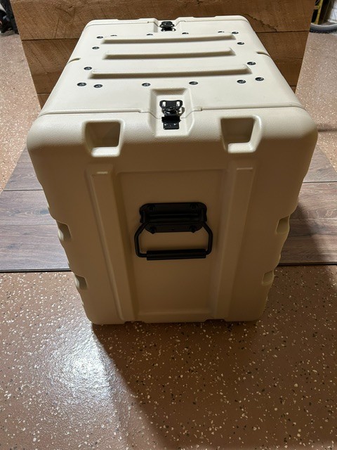 Military 9U Half  Server Rack 26x 20 x23 Waterproof Storage Case  *** New in Box