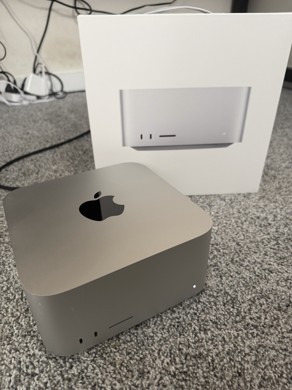 Apple Mac Studio 2025 Silver Desktop M4 Max 48GB RAM 1TB SSD