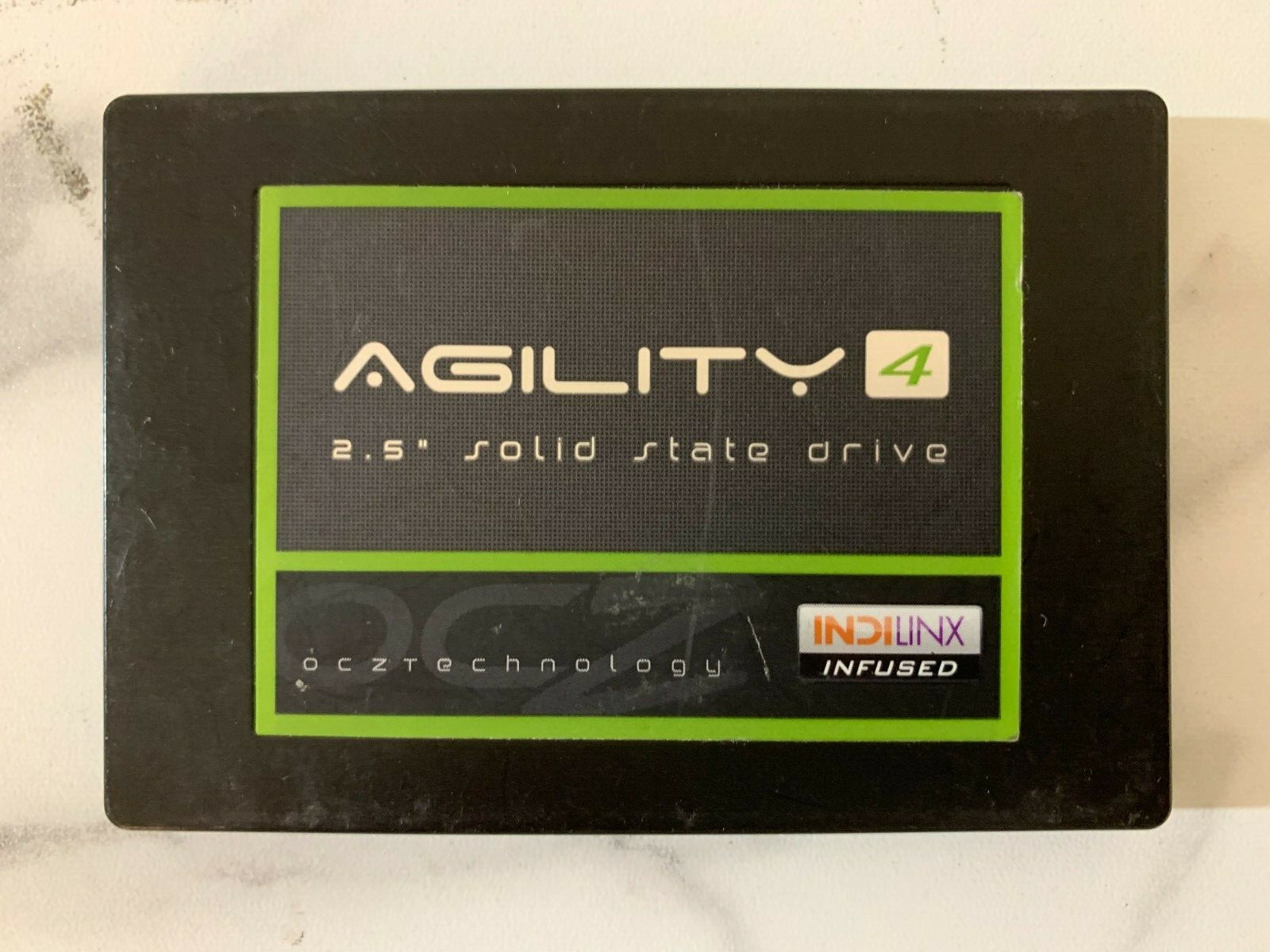 OCZ AGT4-25SAT3-128G Agility 4 SATA III  2.5" SSD 128GB Laptop Hard Drive