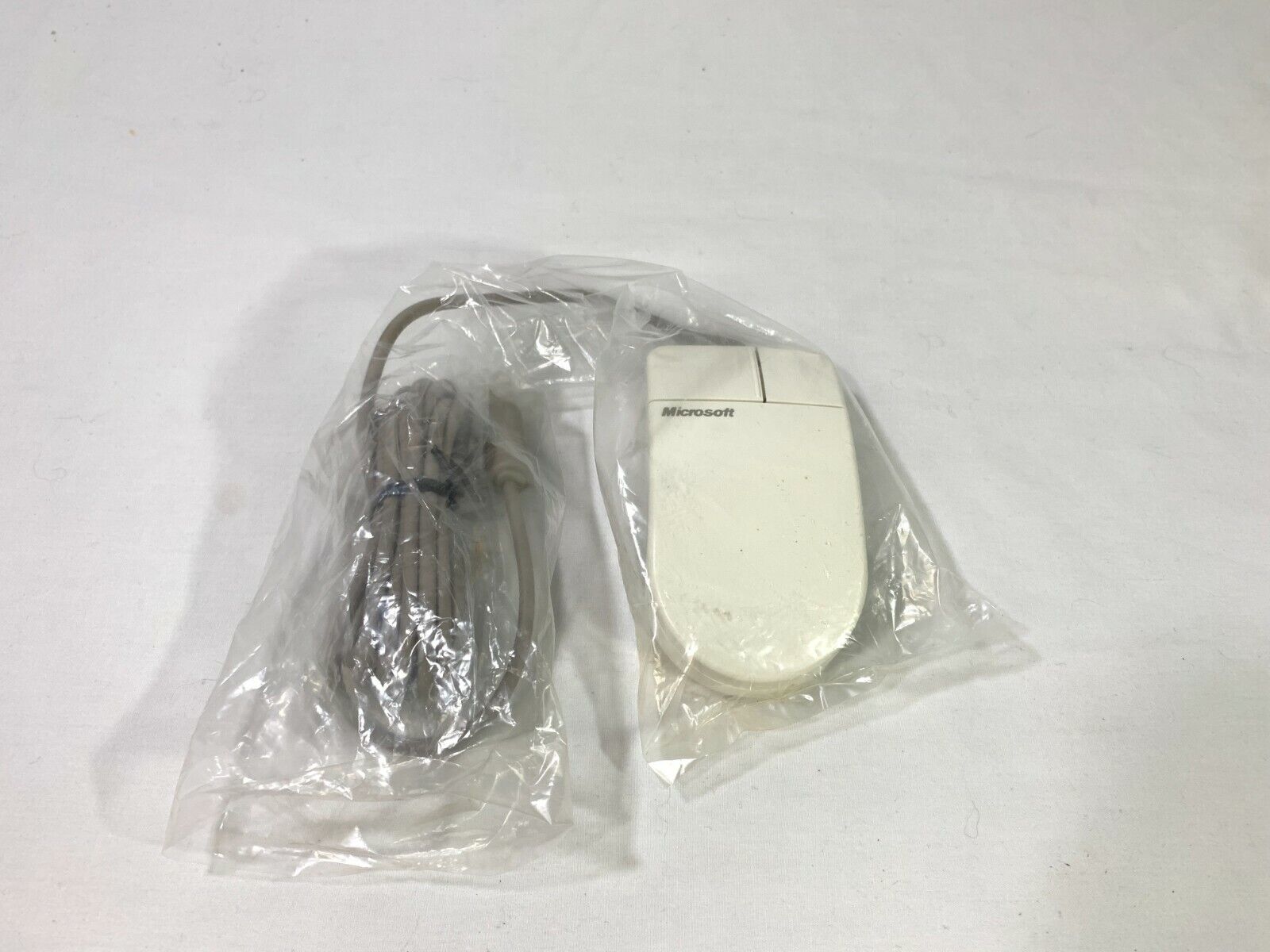 NEW Vintage Microsoft InPort Mouse Two Button PS/2 Roller Ball White 