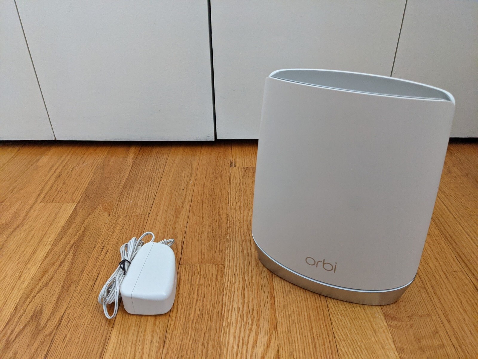 NETGEAR Orbi RBS750 Add-on Satellite Tri-Band Wireless Mesh WiFi 6 AX4200
