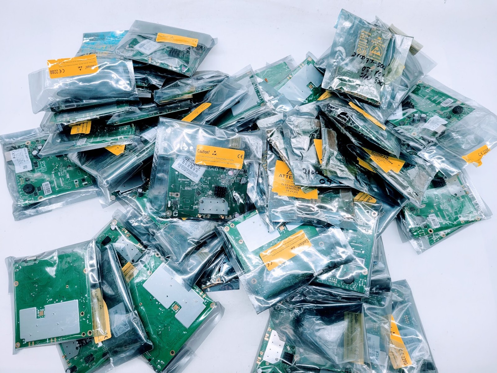 50x MikroTik RB911G-2HPnD 2.4GHz PCB Base Station, 12dbi 120,600MHz CPU, 64MBRAM