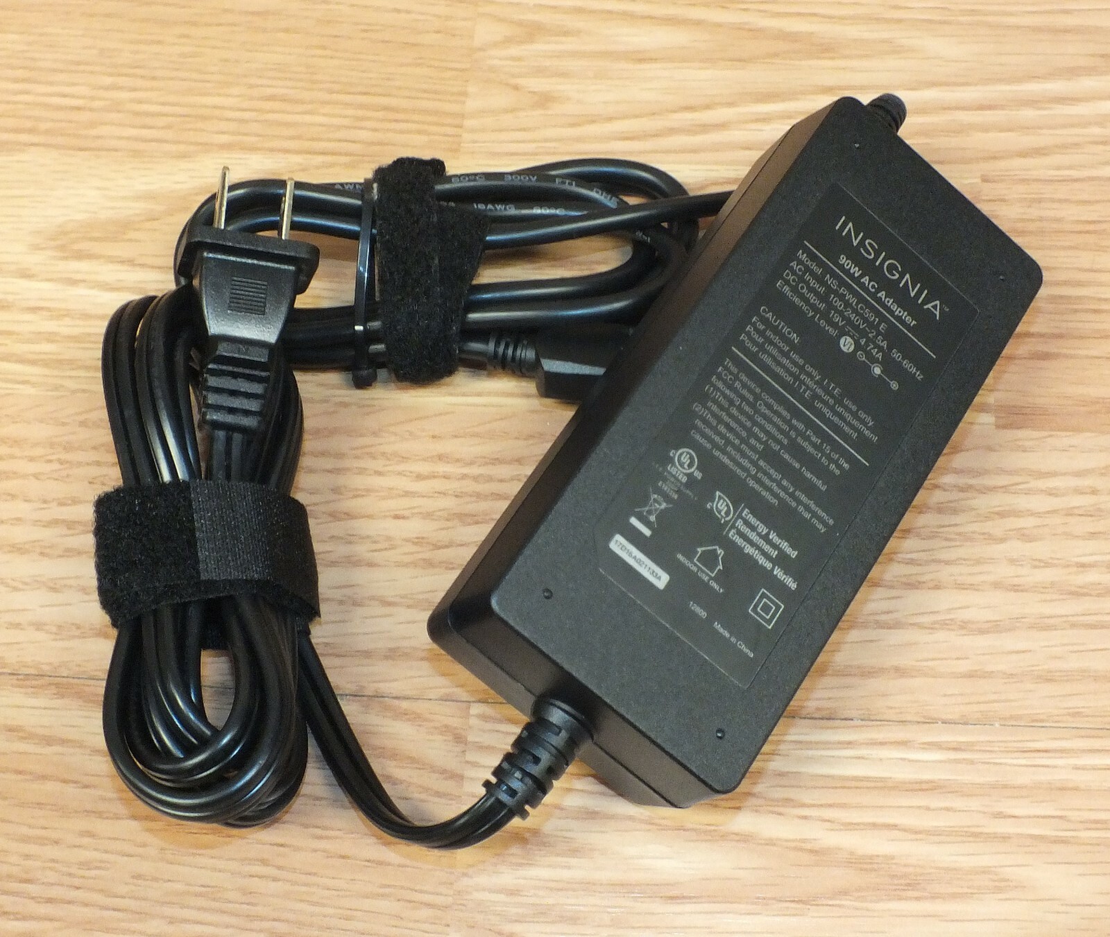 Genuine Insignia (NS-PWLC591 E) 19V 4.74A 90W AC Power Supply **READ** 