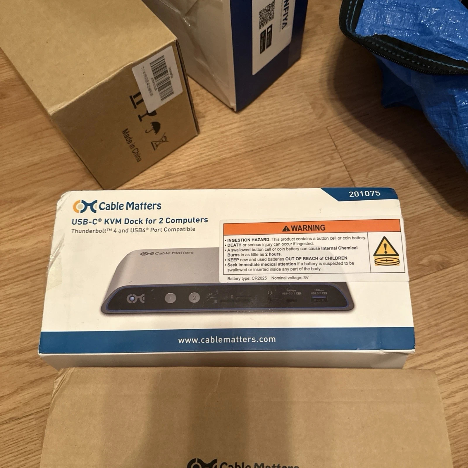 Cable Matters 201075 14-in-1 Docking Station USB C KVM Switch Dock for 2 Laptops