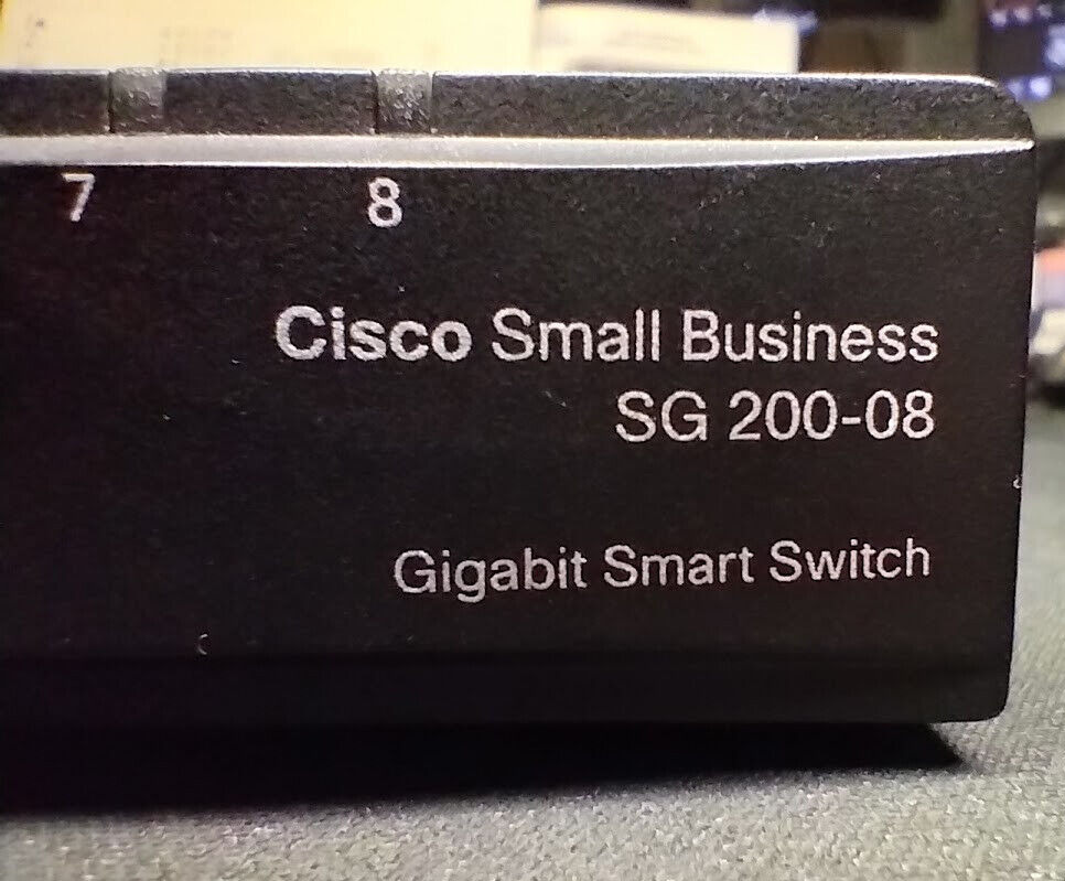 CISCO SG 200-08 Small Business 8-Port Gbit Smart Switch w/AC Adapter
