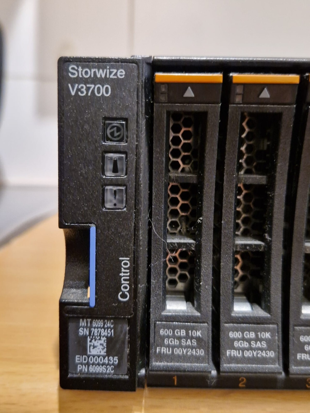 IBM 00Y2503 00Y2430 00Y5707 600GB 10K 2.5" SAS STORWIZE V3700 HDD HARD DRIVE