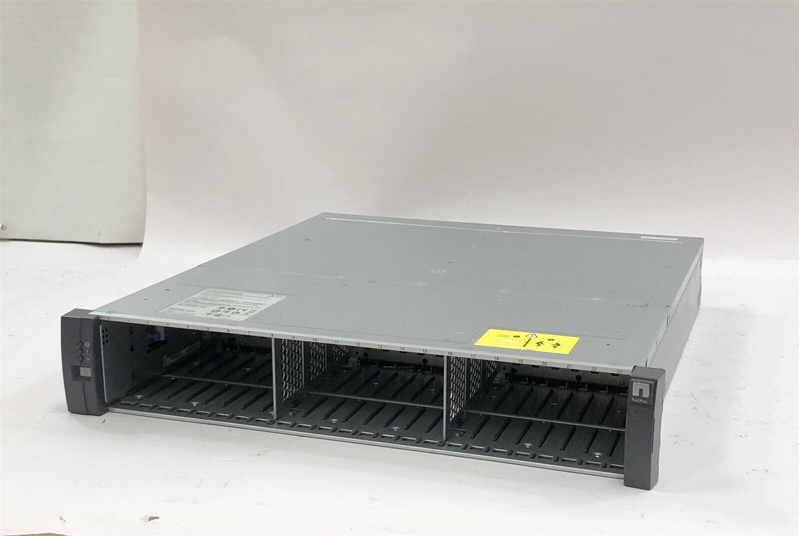 NetApp DS2246 Storage Expansion Shelf array w/2 IOM6 Controllers NAJ-1001