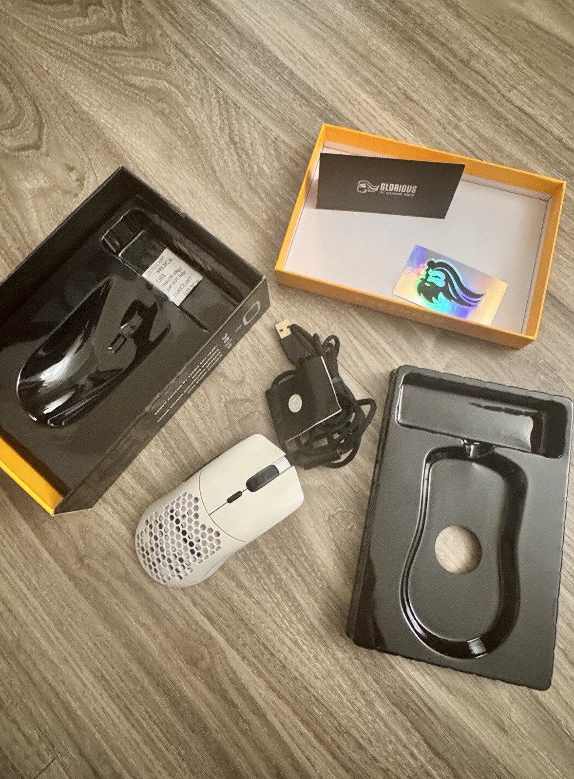 Model O Glorious Gaming Mouse Wired Ascended Cord, Honeycomb, Matte White, 58g