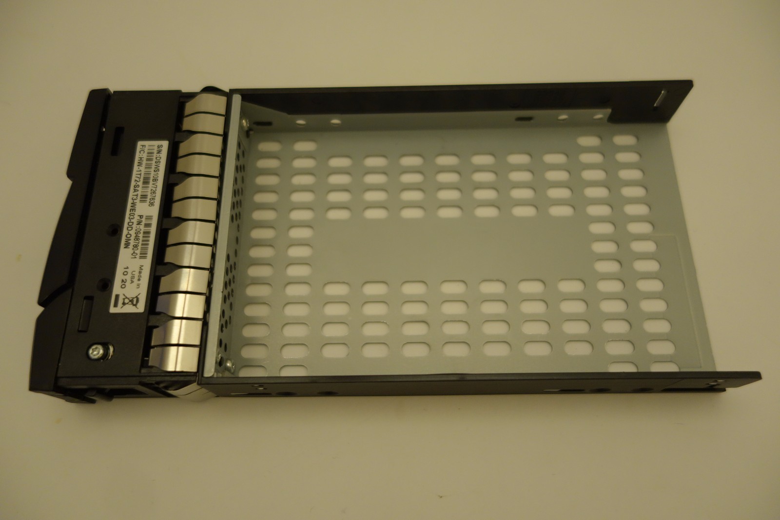 Lot 20 x Data Domain DD690 Hot Swap 3.5" Hard Disk Drive Tray/Caddy 82984-01 
