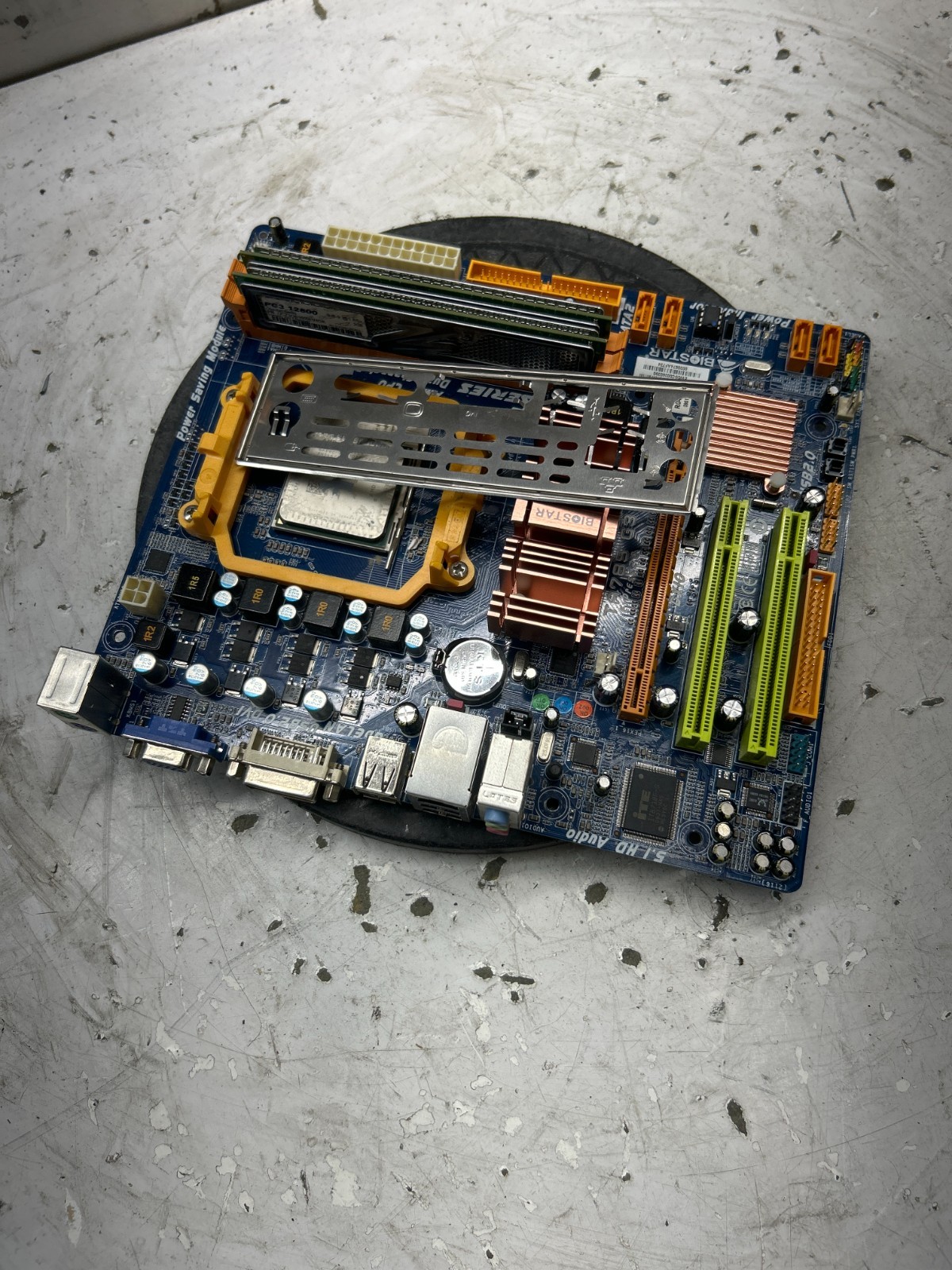 BioStar Tseries AM3 AMD Athlon II 4GB Ram