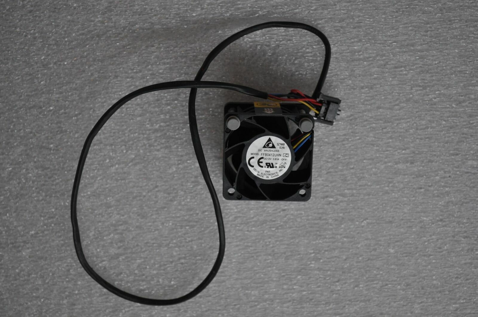 IBM System X3630 M4 Rear FAN 40X28 MM 00AL760