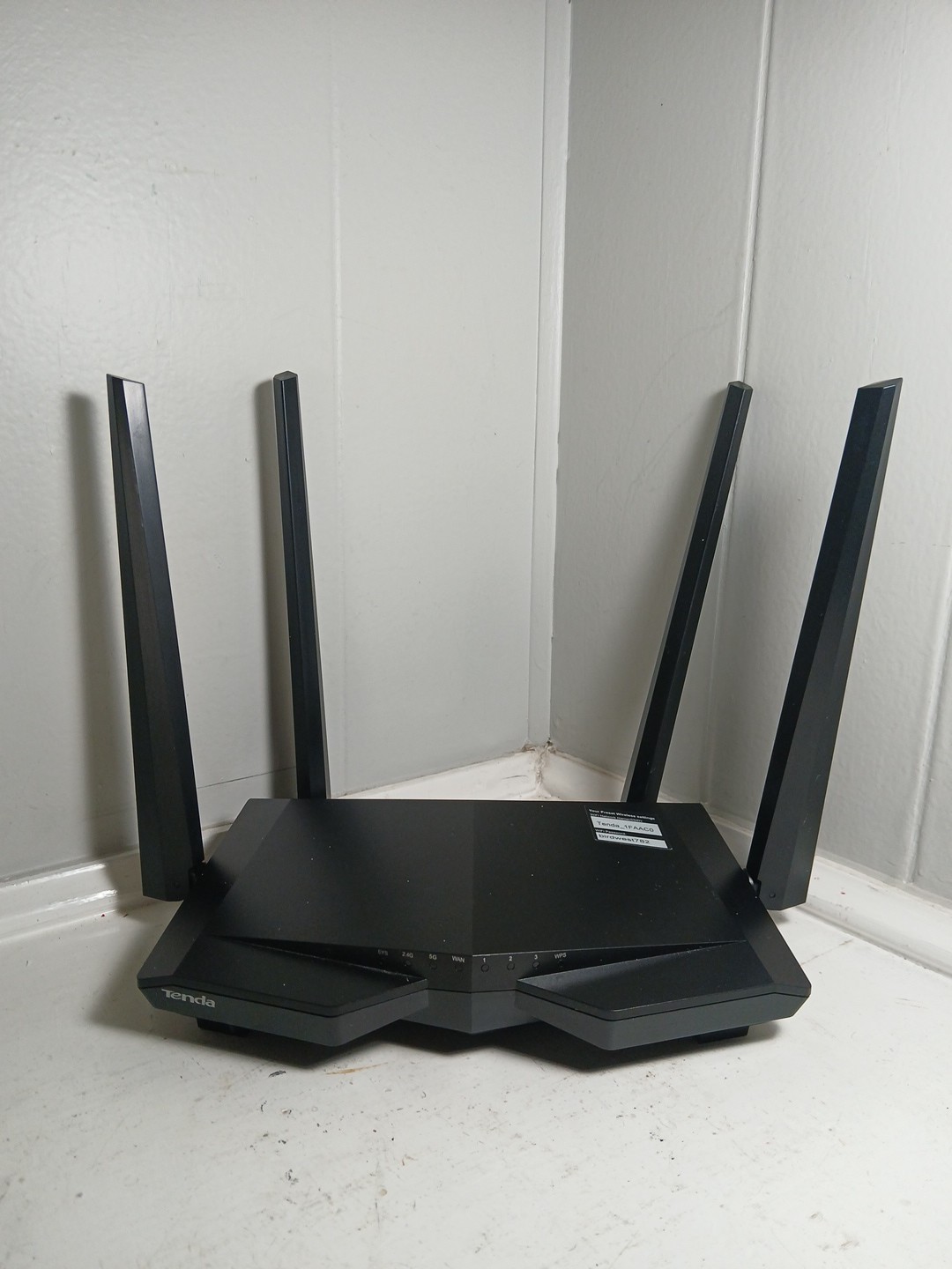 Tenda AC1200 (AC6) Smart WiFi Router, Access Point Mode - READ. - BOX F -