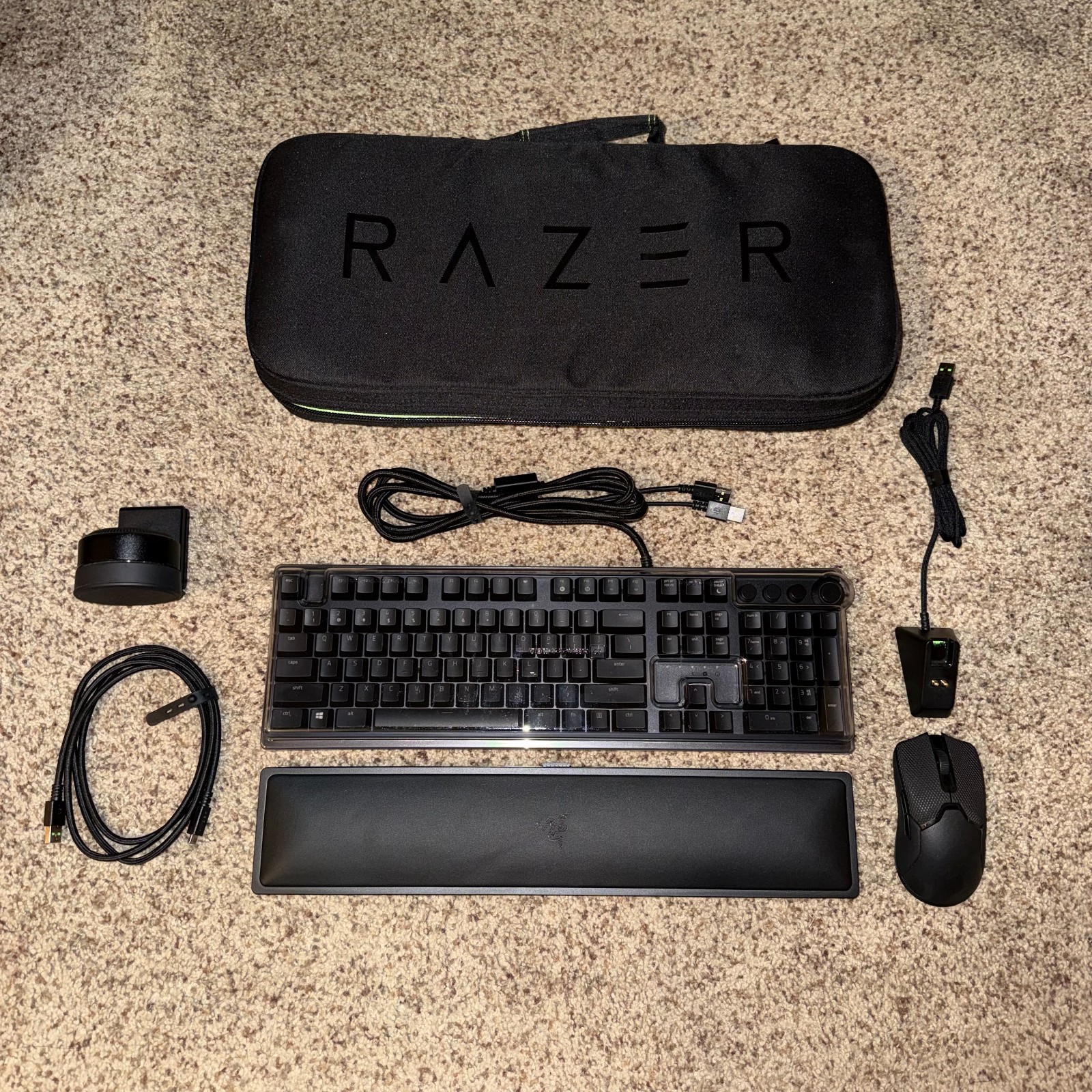 Lot of Razer Peripherals - Huntsman Elite, Viper Ultimate, Kiyo Pro, and Bag