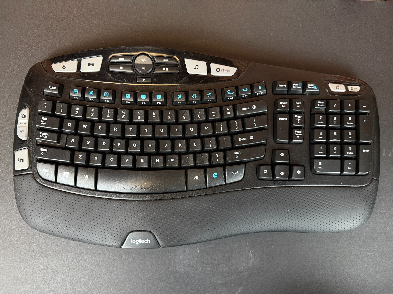 ***Logitech K350 Comfort Wave Wireless Keyboard with dongle - TESTED***