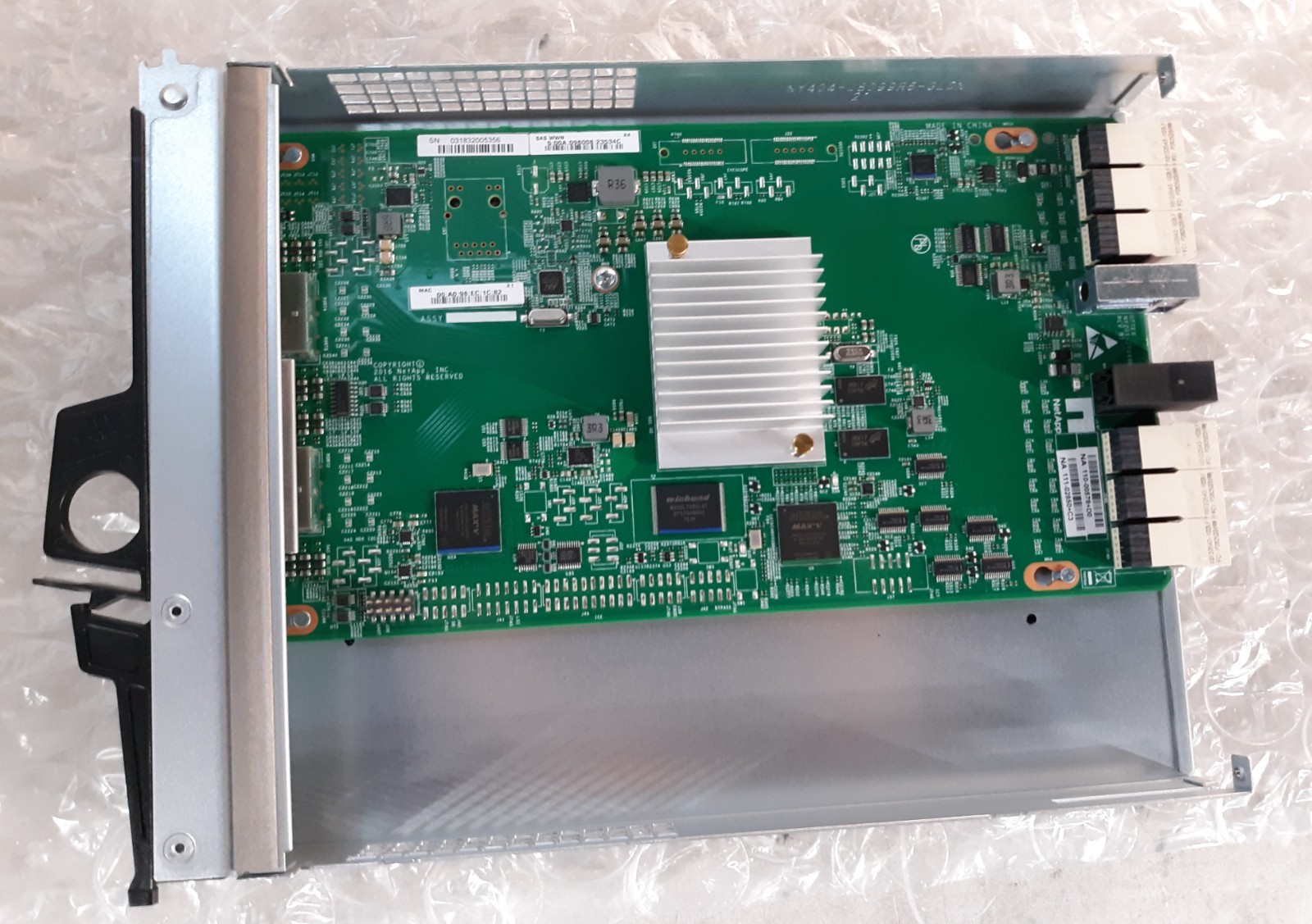 NetApp 111-02850+C3 SAS WWN X4 IOM12 SAS 12G Controller Module