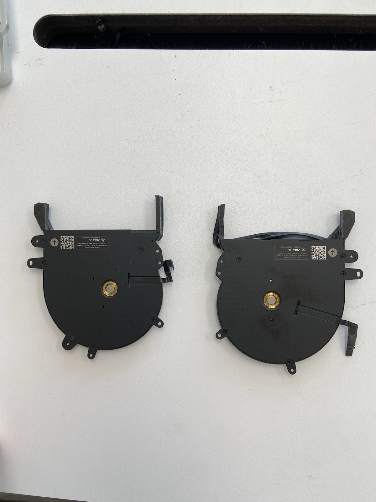 1 Pairs CPU Cooling Cooler Fan For Macbook Pro Retina 16 inch A2141 2019 EMC3347