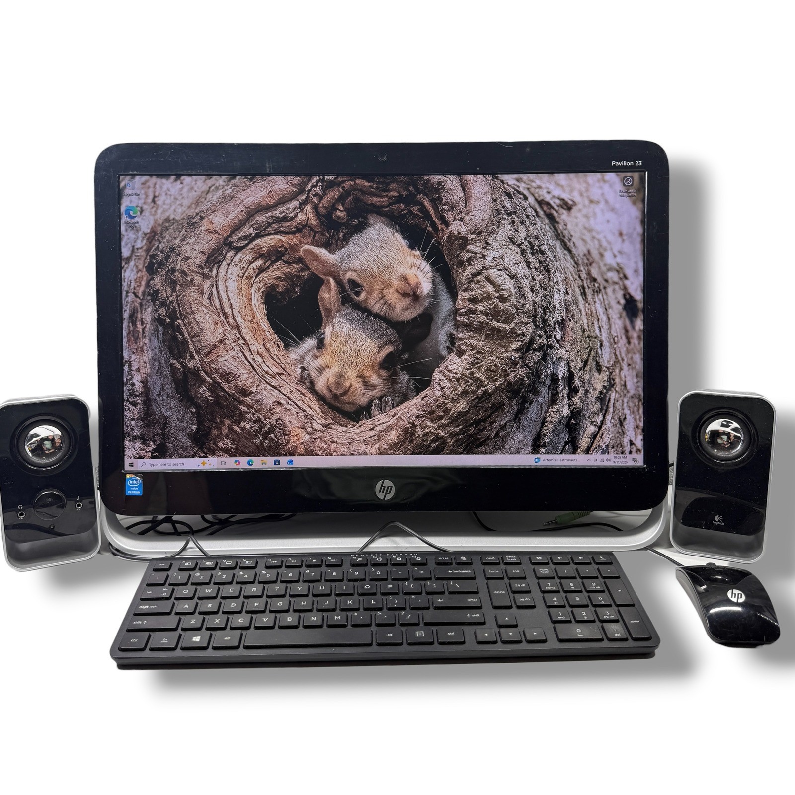 HP Pavilion 23-g116 All-in-One PC Intel Pentium 2.6GHz 4GB RAM 500GB HDD Bundle
