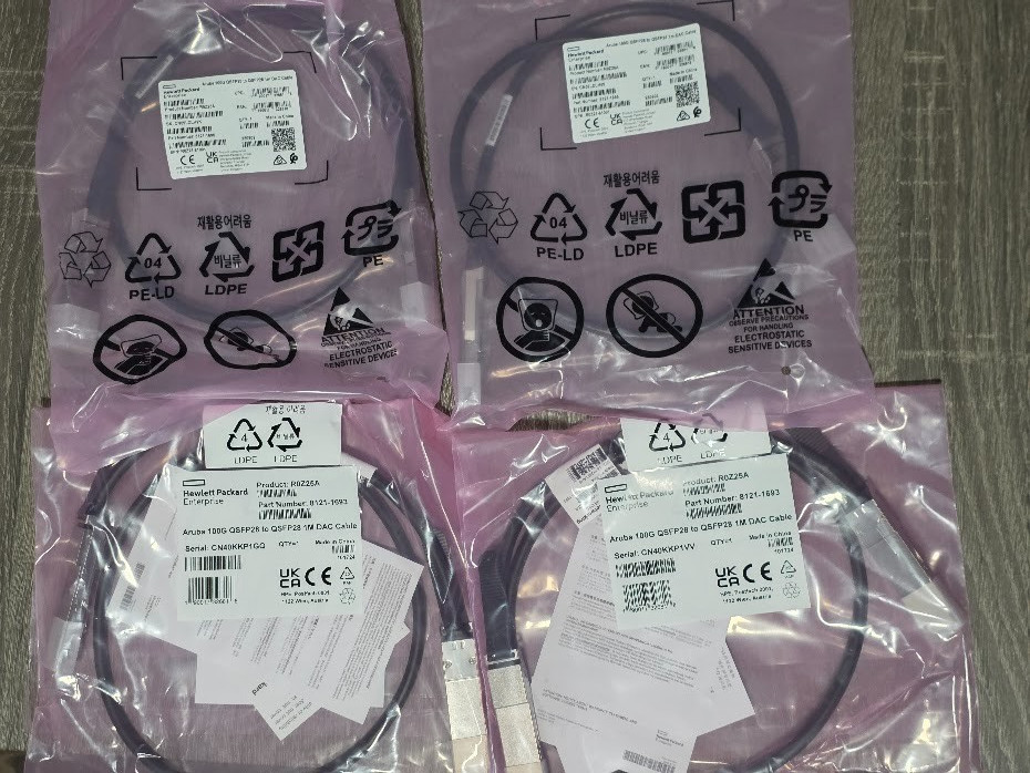 4 NEW HPE Aruba R0Z25A 100G QSFP28 to QSFP28 1M Direct Attach Copper DAC Cable