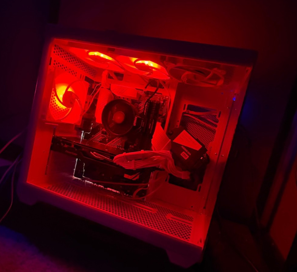 SPECS IN DESCRIPTION, pc, 240+ fps in Fortnite on performance mode, 185+ high