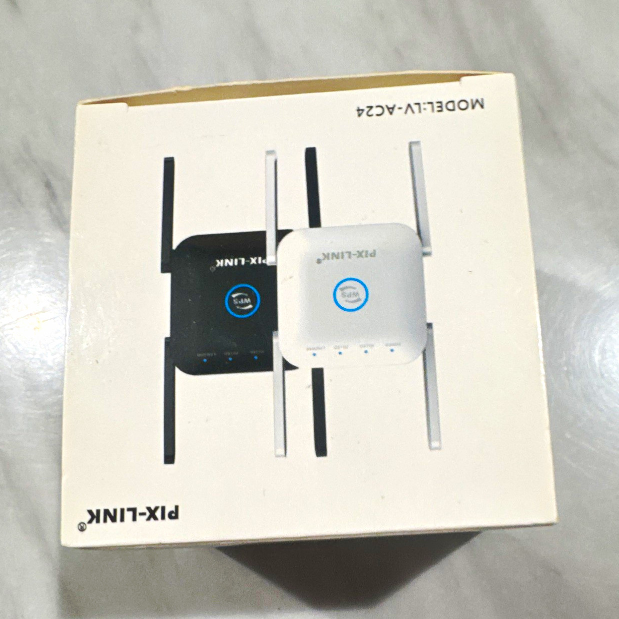 PIX-LINK Wireless-AC WiFi Repeater Pro AC1200 Dual-Band White LV-AC24
