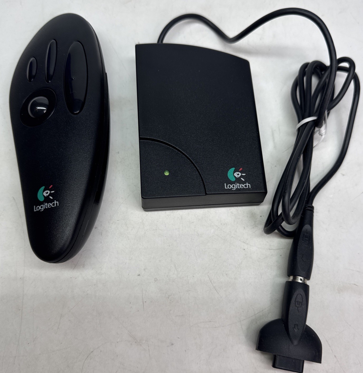 Logitech TrackMan Live 904324-0403 Cordless Mouse  Model: 4324