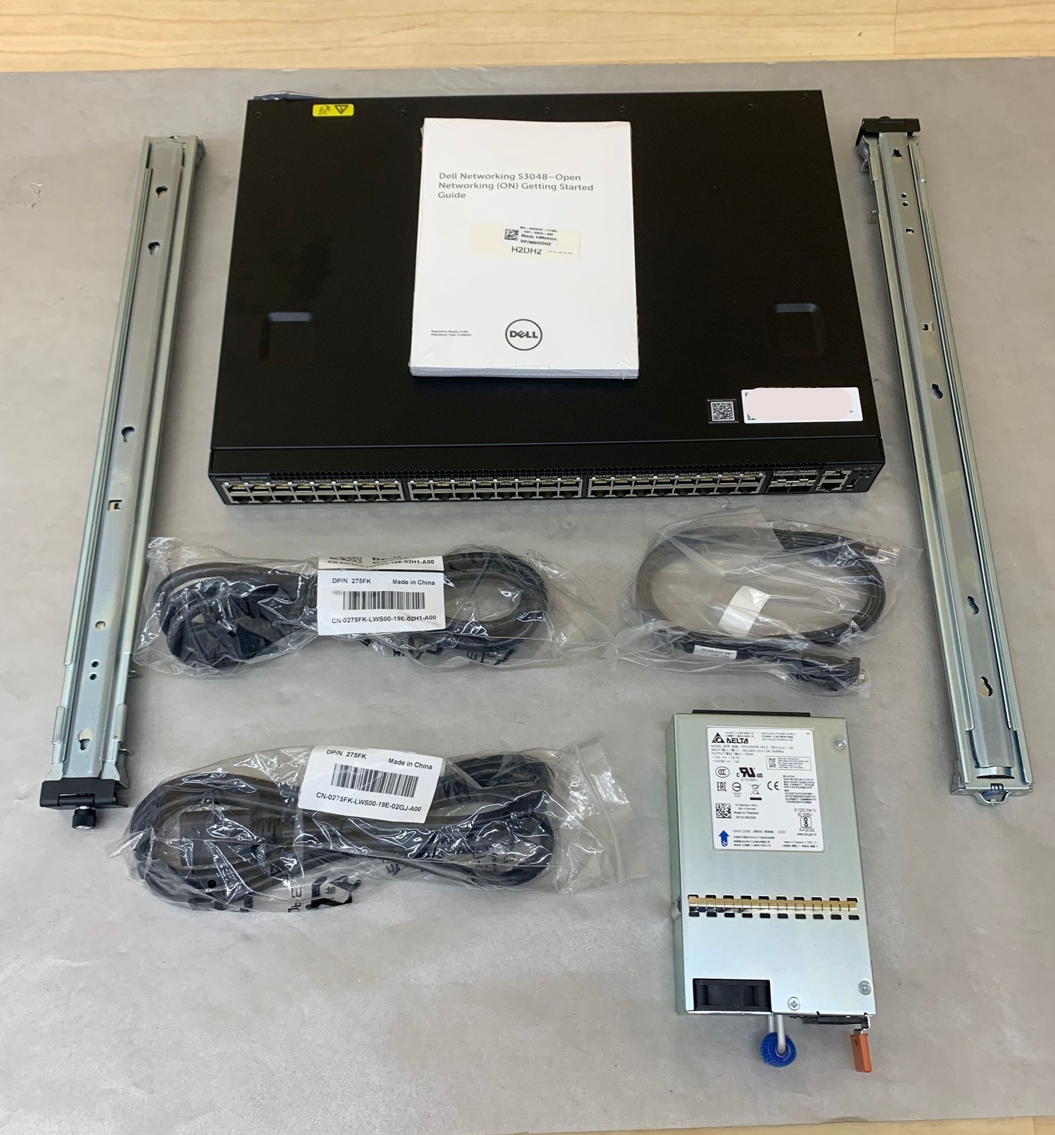 Dell EMC 03W2R4 48-Port 4-Port SFP+ 10Gb Switch w/ Rails & Power Supply E14W001