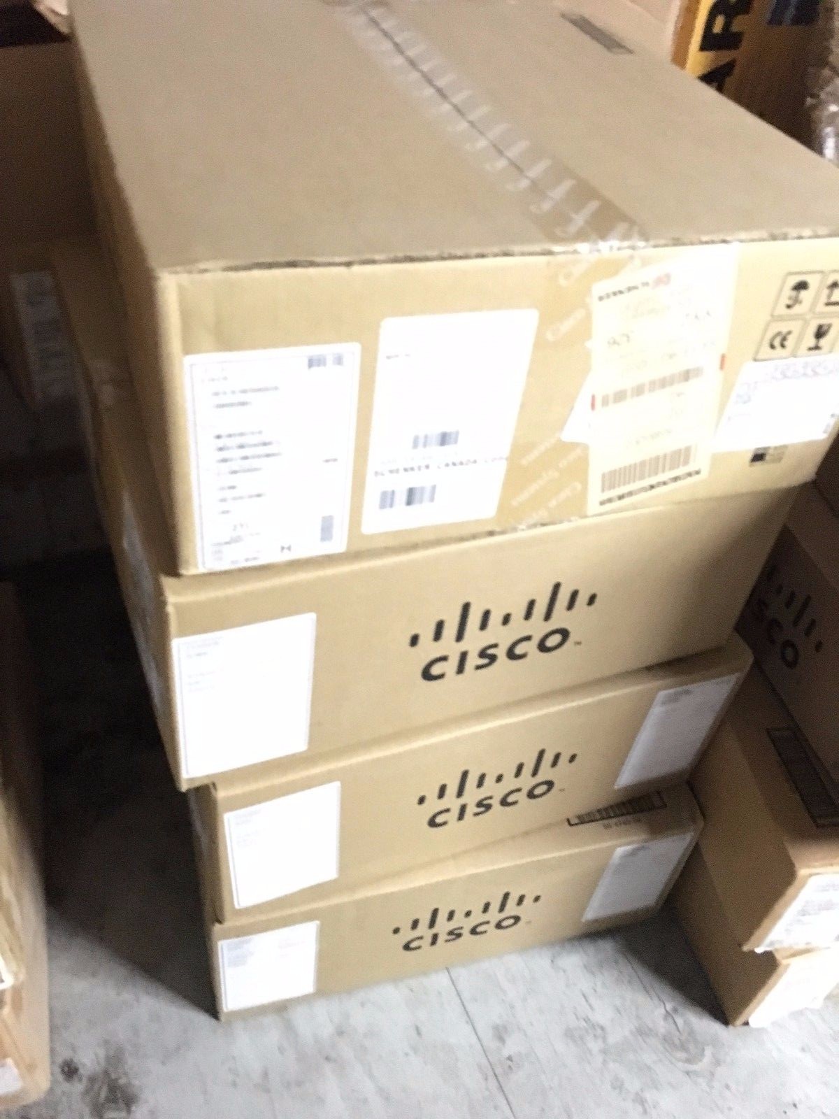 New Cisco WS-C3750G-12S-S 12 Port Gigabit Switch NOB