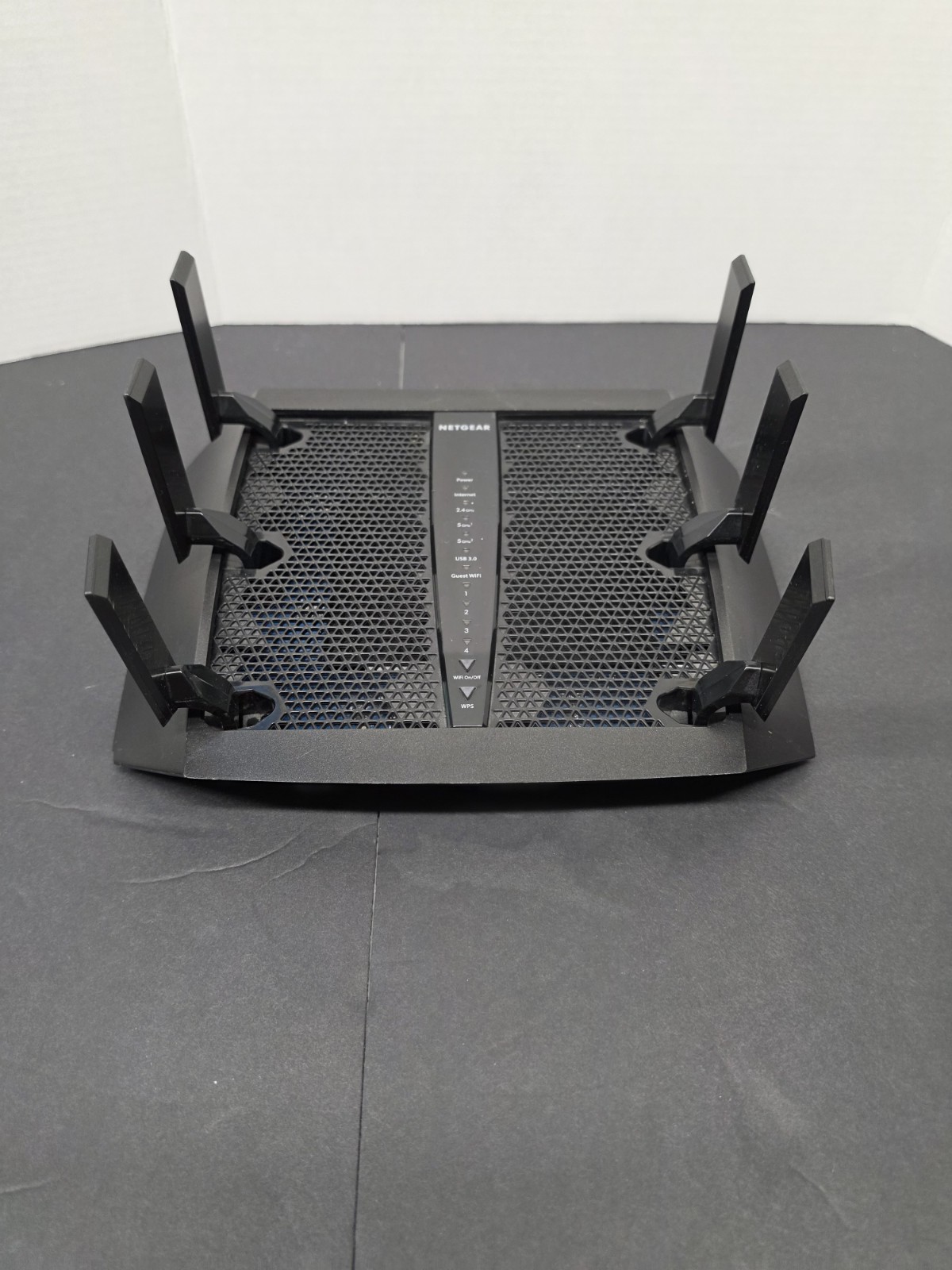 NETGEAR Nighthawk X6S AC3600 Tri-Band MU-MIMO WiFi Router / Free Fast Shipping. 