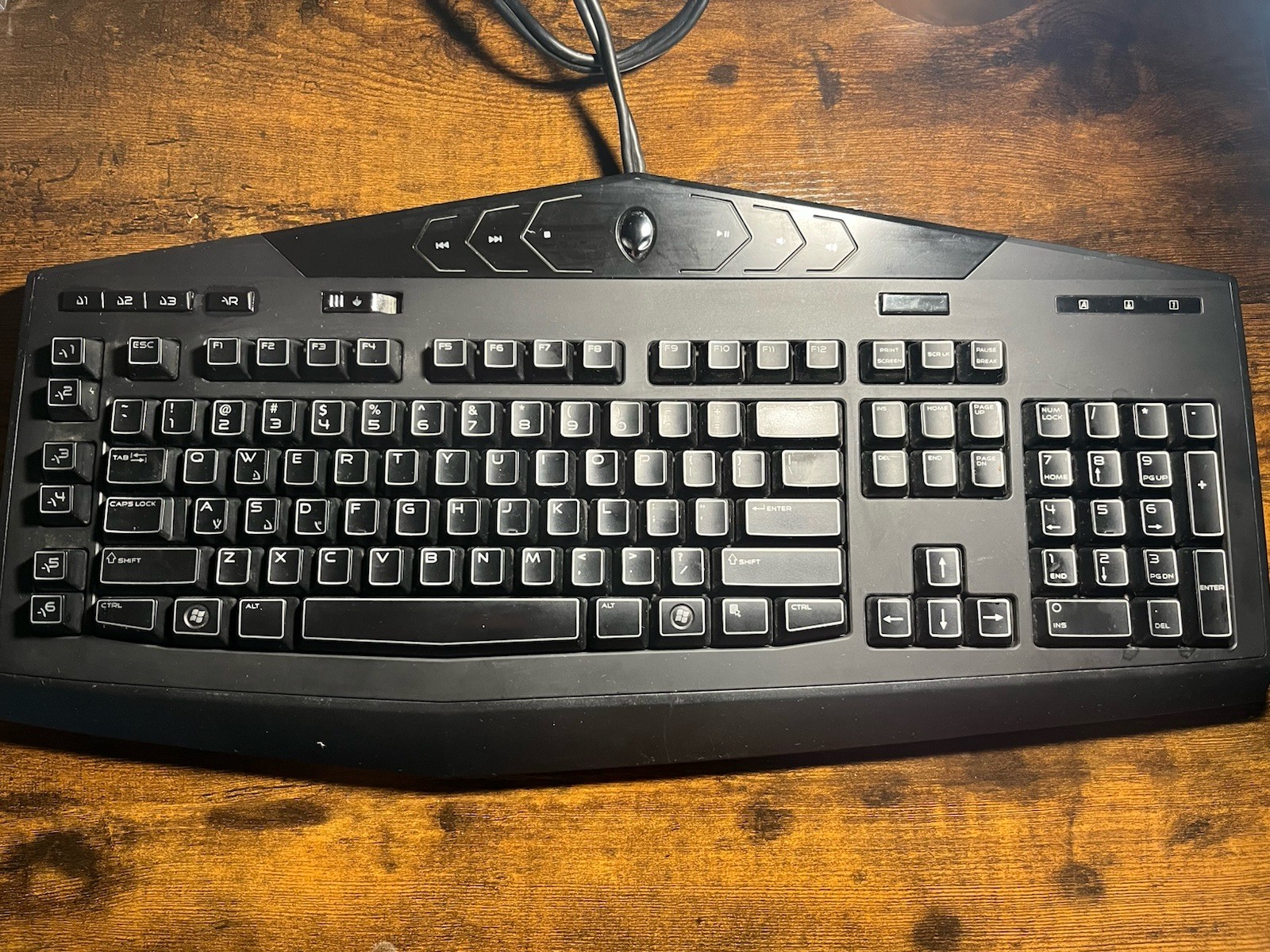 Alienware KG900 RGB Gaming Keyboard - Model Y-U0008-O - Tested & Working