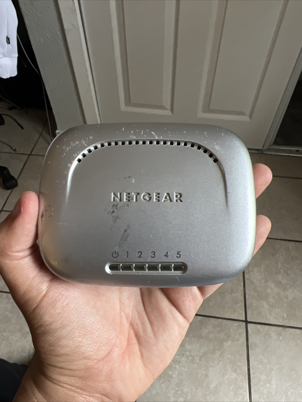 NETGear FS605 v2