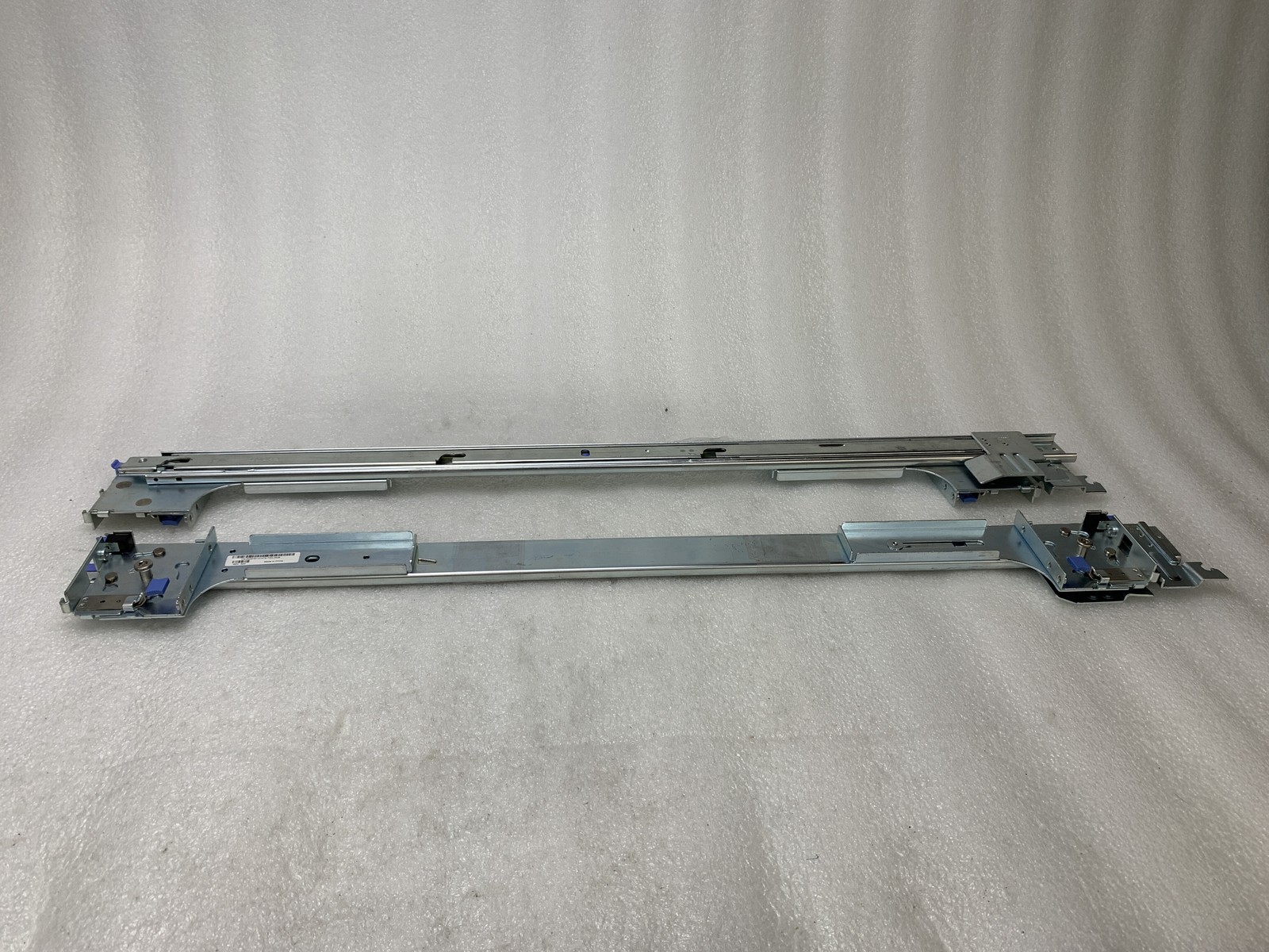 Dell PowerEdge Server Rack Mount Rail  CN-0GM761 2U Rapid Versa Rail Kit