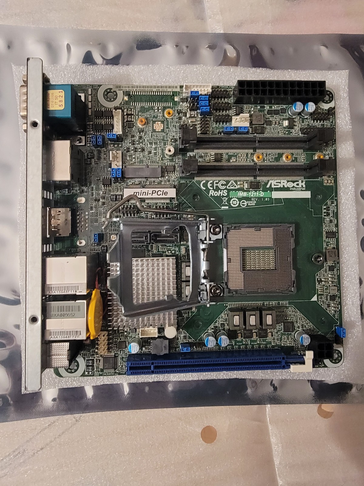 ASRock Industrial IMB-1211-D Mini-ITX 9th Gen Intel Motherboard