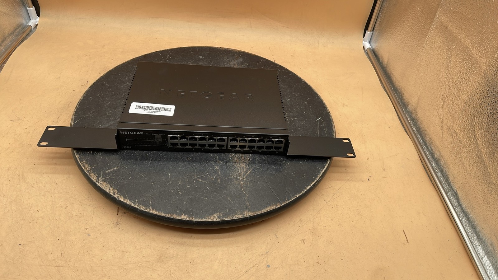 Netgear GS324v2 24-Port Ethernet Gigabit Unmanaged Switch Unit w/ Rack Ears