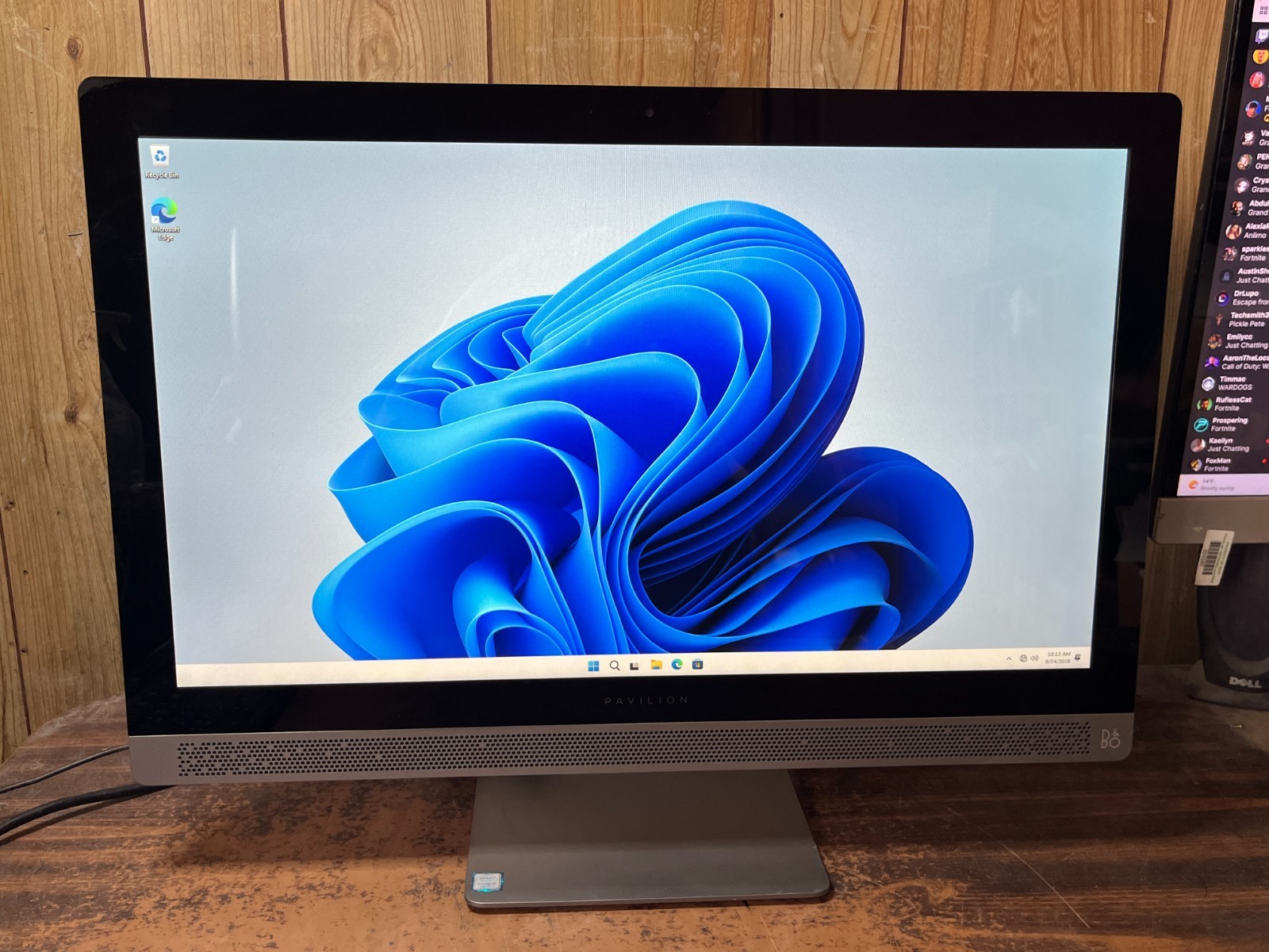 HP Pavilion 24-b214 23.8" FHD Touch All-in-One Computer i5 CPU 12GB 2TB HDD DVDR