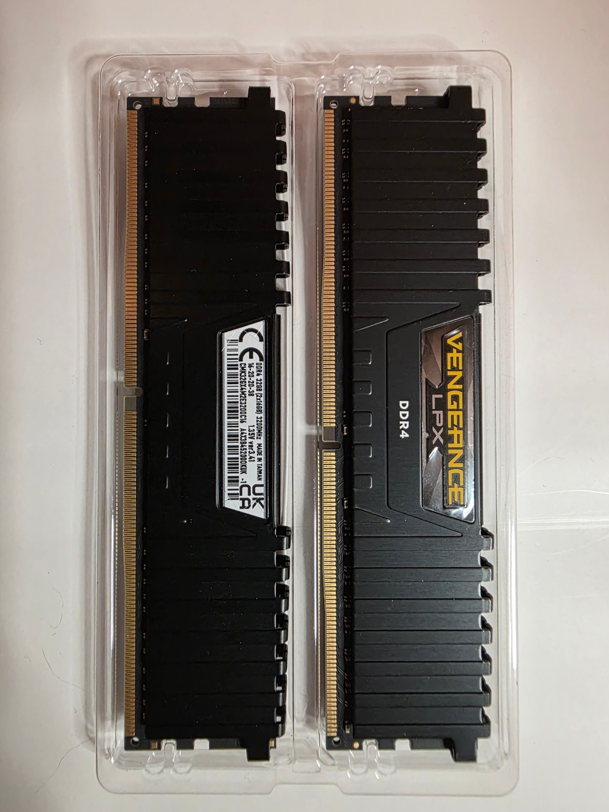 Corsair Vengeance LPX 32GB (2x16GB) RAM DDR4 3200MHz CMK32GX4M2E3200C16