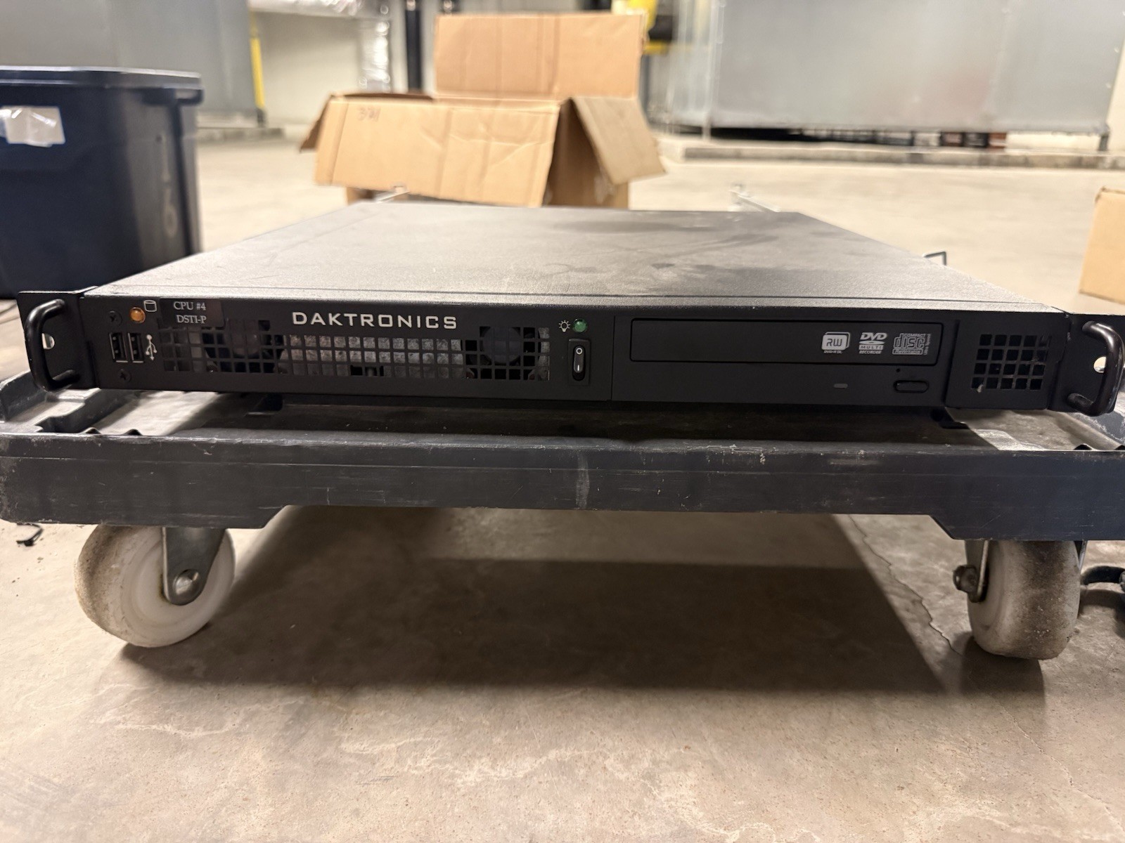 Daktronics DSTI-P Rack Mountable Server USB Ethernet DVI Serial PS/2