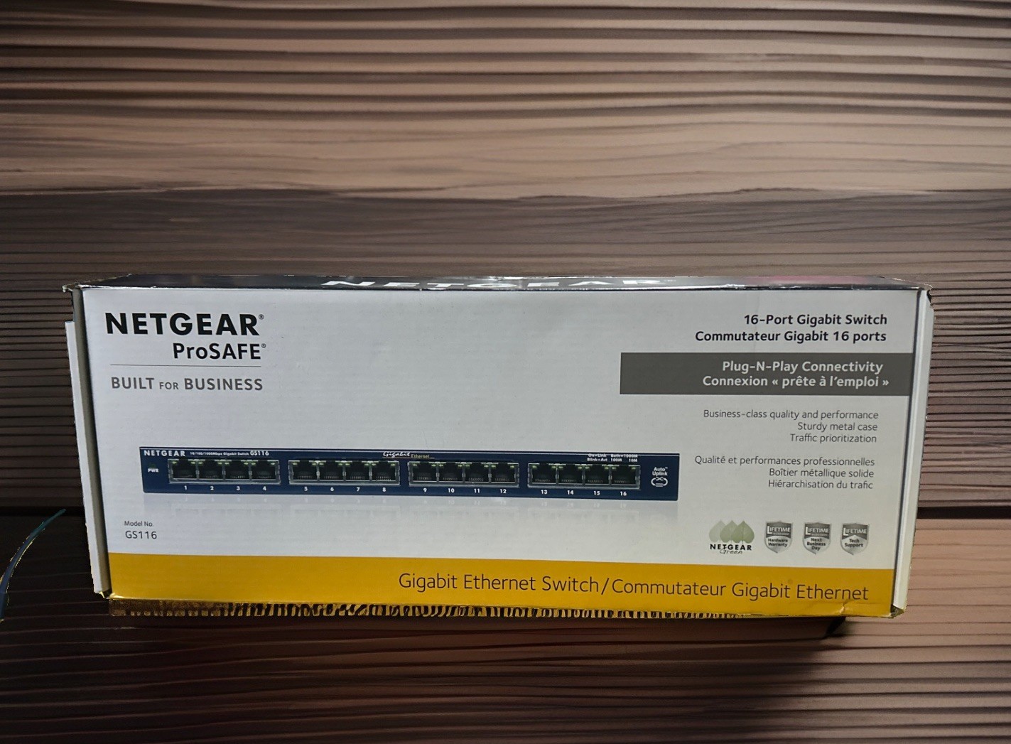 NETGEAR GS116 16 Port Gigabit Unmanaged Switch NEW Open Box No Manual