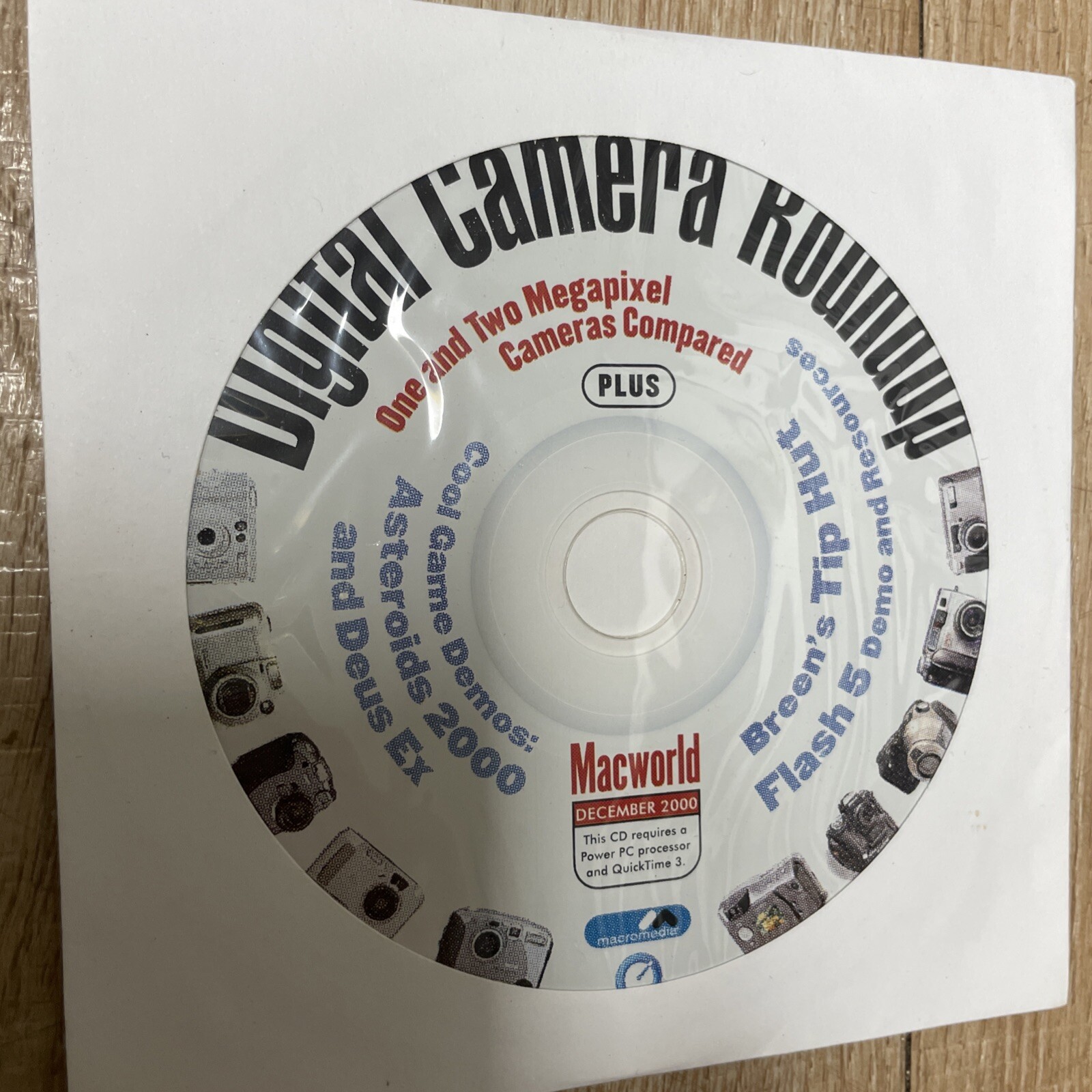 Digital camera round up Macworld December 2000 Demo Software Vintage Mac