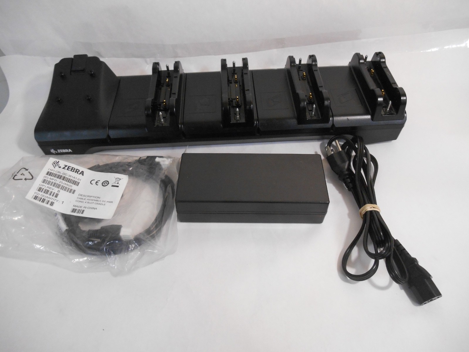 Zebra Sharecradle-MC 4-Slot Charging Dock CRD-ET5X-SE4C01-01    ET5X Series