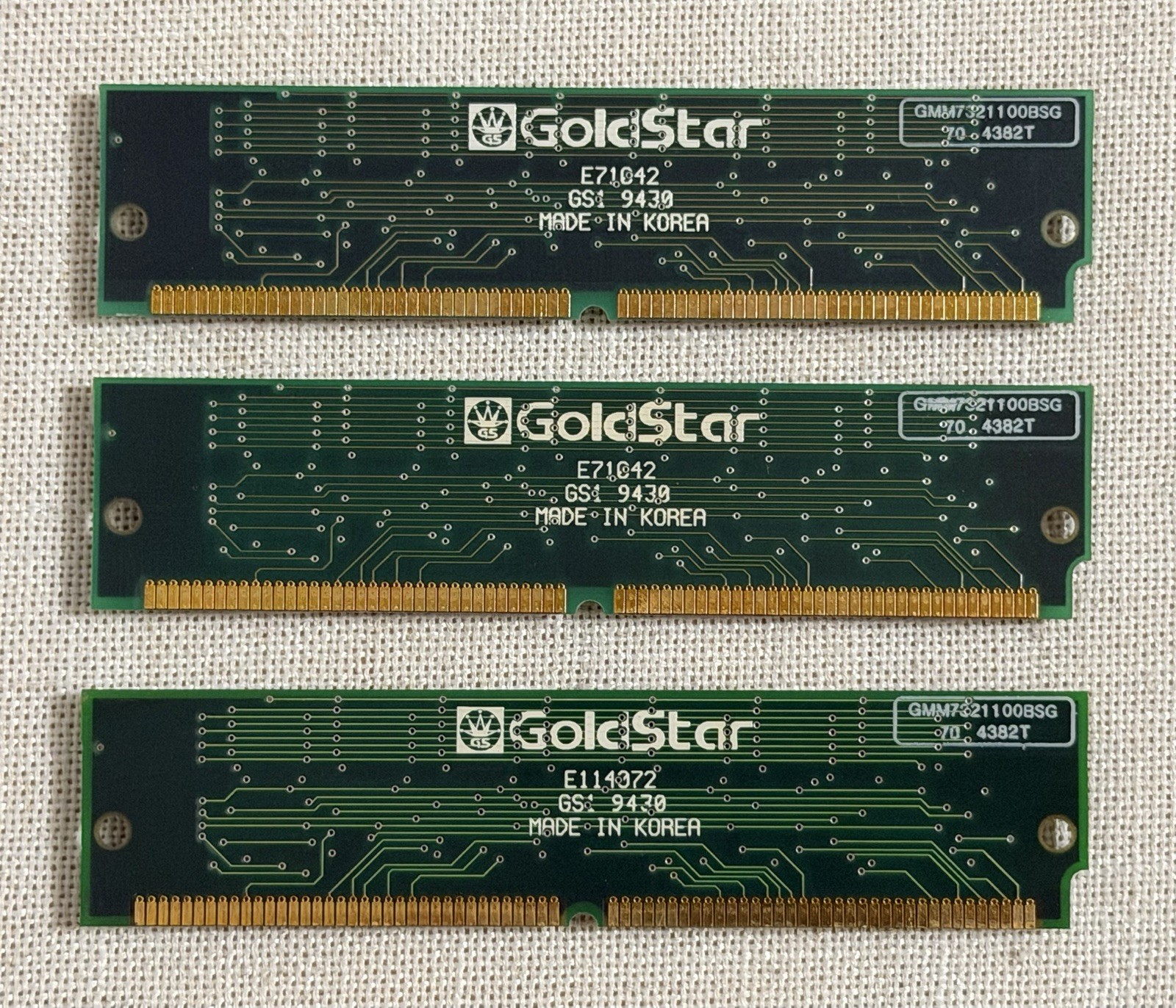 Lot of 3 GoldStar 4MB 72-Pin SIMM RAM Memory GMM7221100BSG FPM 70ns Vintage NOS