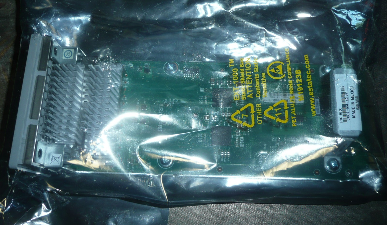 Cisco Catalyst 9300 4 x 1GE SFP+ Network Expansion Module C9300-NM-4G V01