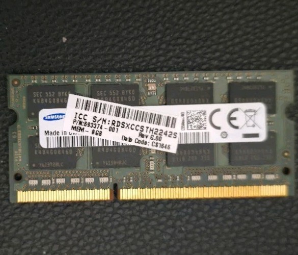 Samsung PC3-12800 8GB DDR3 1600 MHz PC3-12800 DDR3 Memory (M471B1G73DB0YK0)