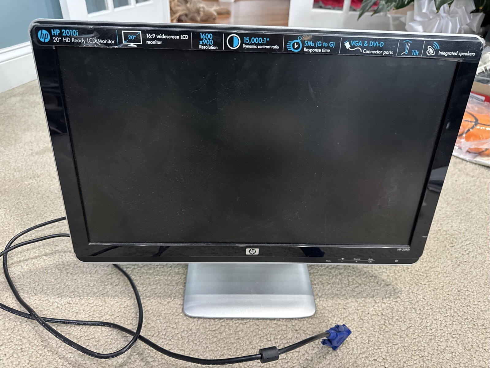 HP 2010i 20" LCD Widescreen Monitor w/Built-In Speakers and cord