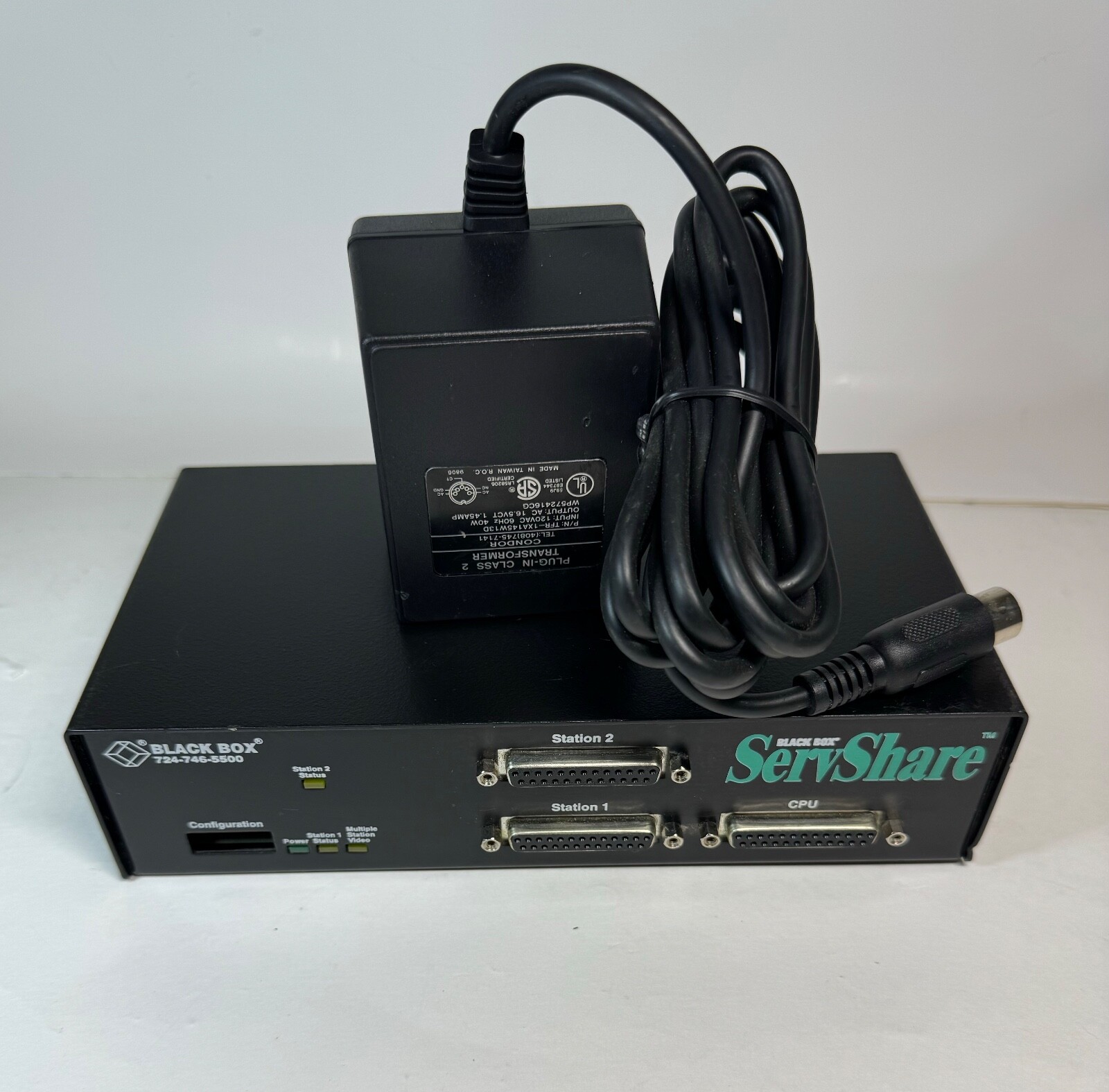 Black Box KV752A ServShare 2-Port KVM ServSwitch with Power Supply